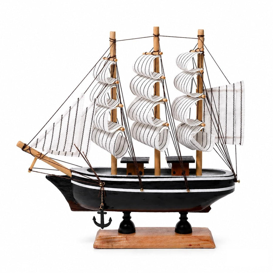 Collectible wooden showpiece for room decoration